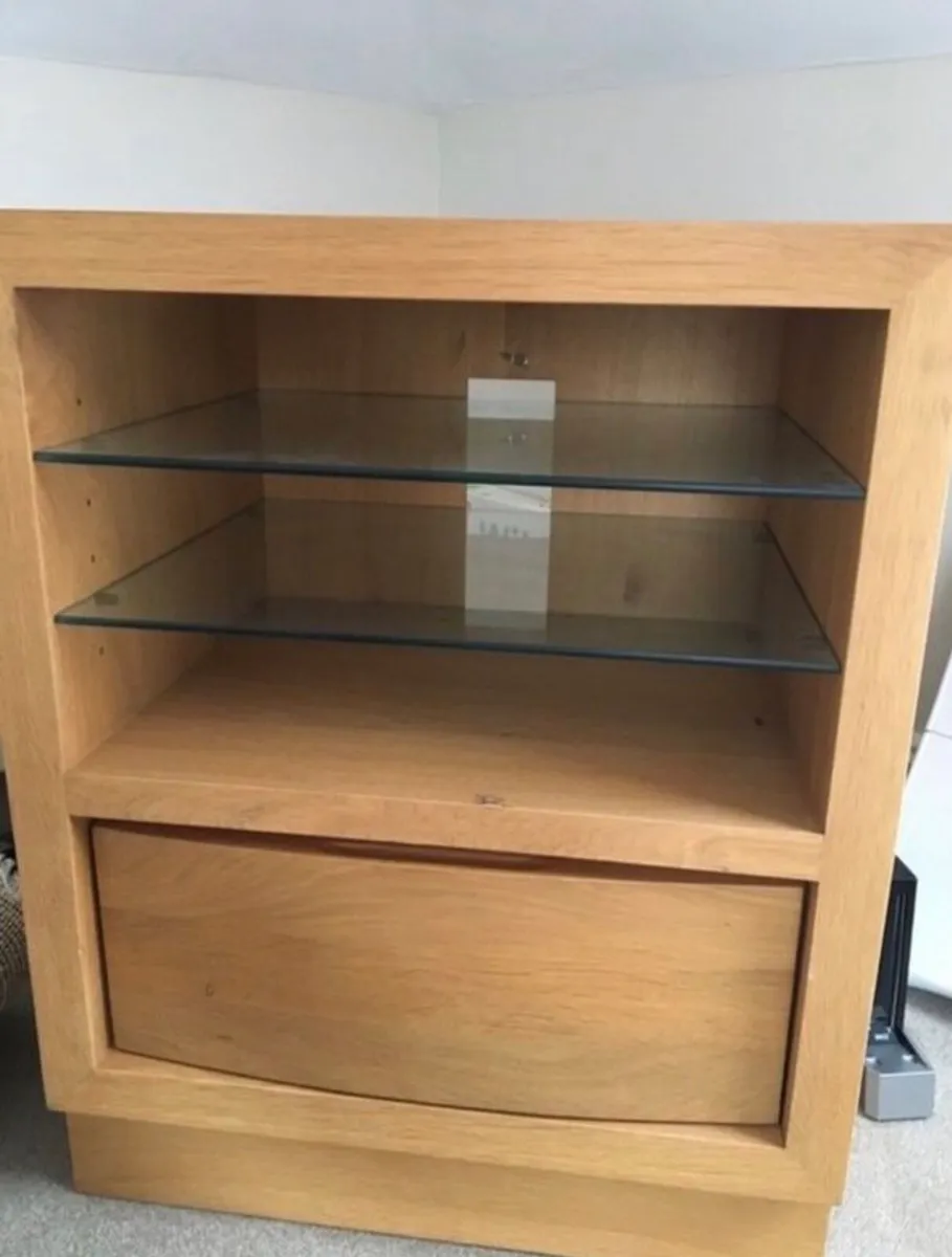 Solid Oak TV stand - Image 1
