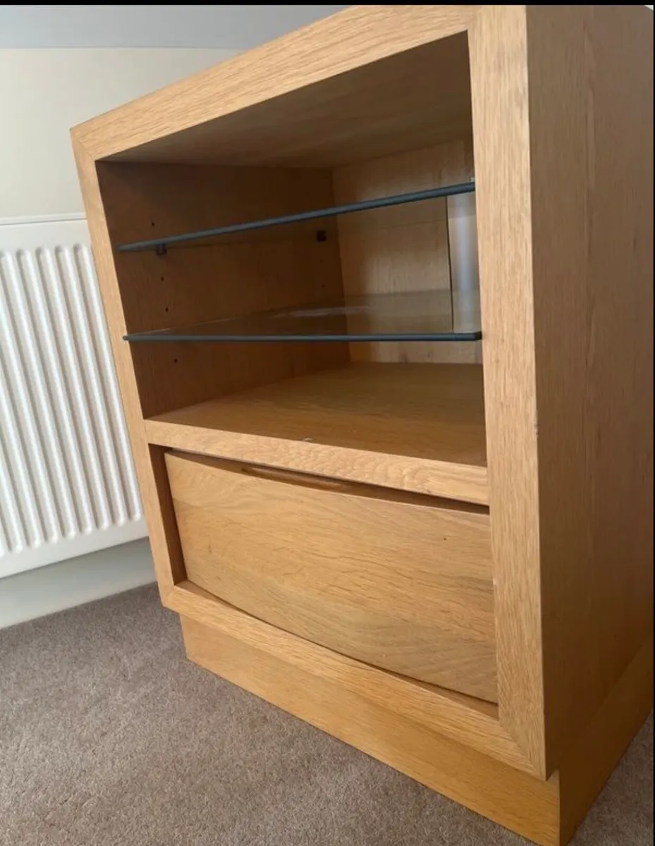Solid Oak TV stand - Image 3