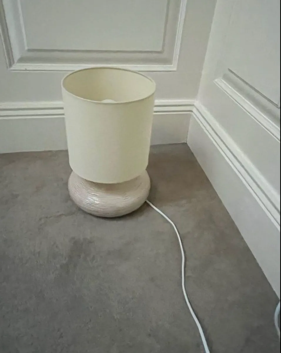 Table lamp - Image 1
