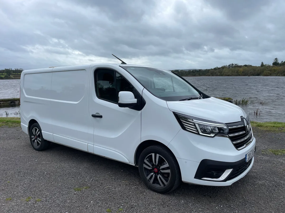 Renault Trafic 2023 2.0 diesel 150bhp crvt 8/27 - Image 1