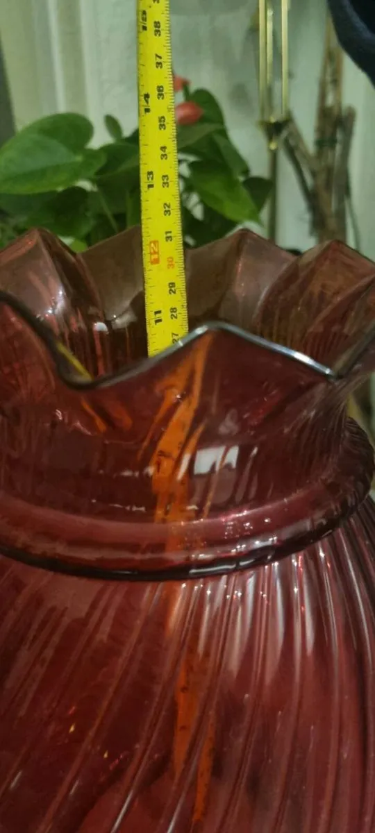 ANTIQUE CRANBERRY GLAS SHADE OF CHURCH HEATER LAMP - Image 3
