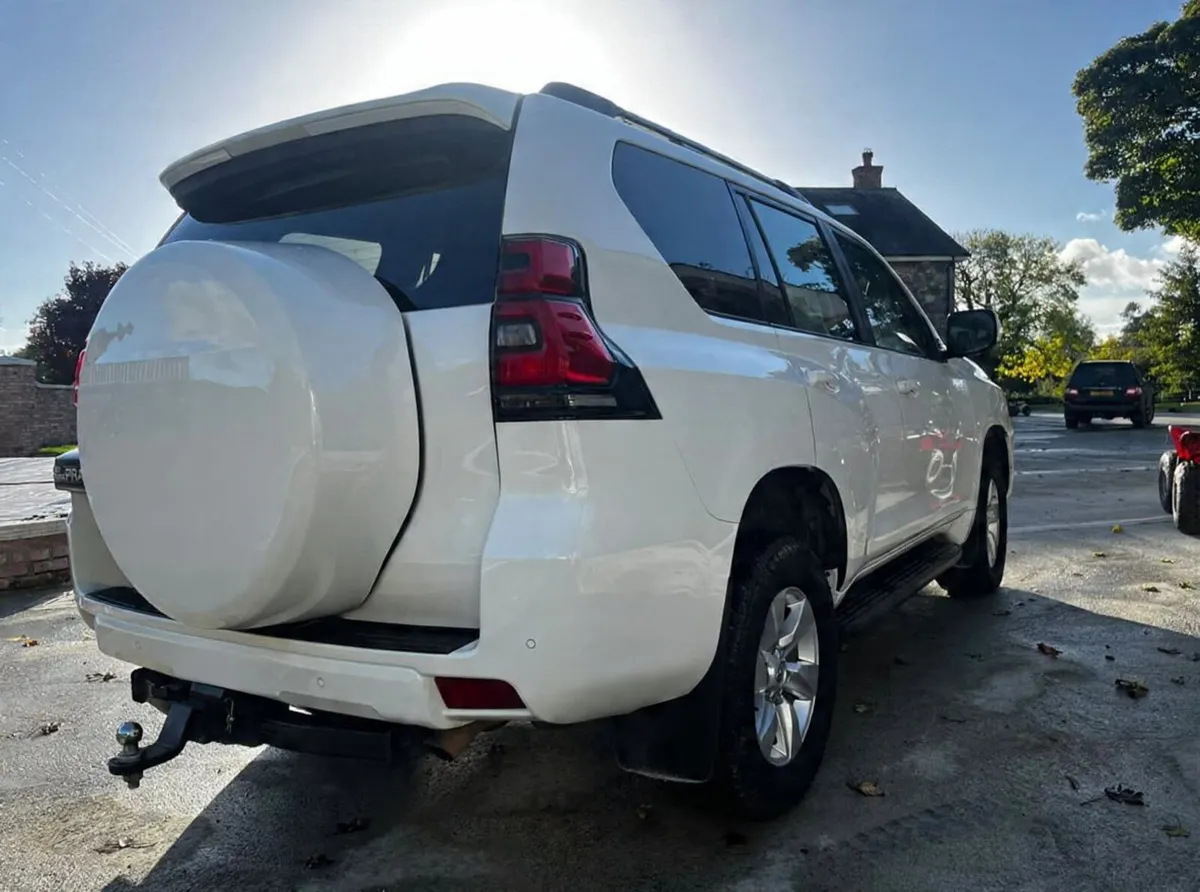 2024 Toyota LandCruiser 2.8 D4D Unrecorded +VAT - Image 3