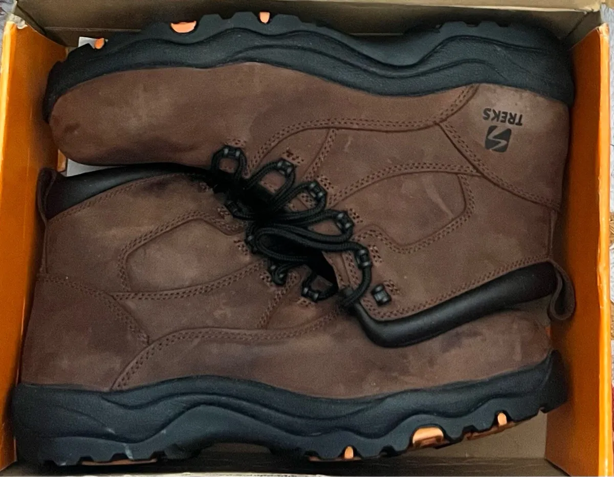 New Treks boots - Image 1
