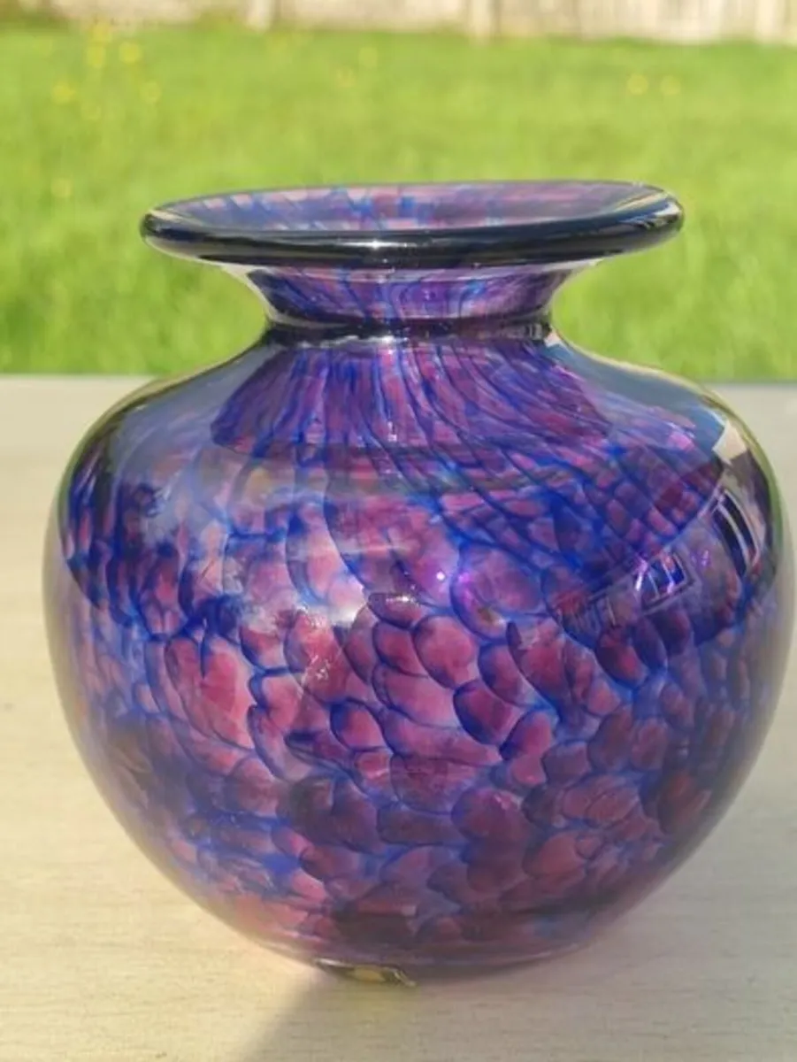Kerry Glass Heather Globe Vase c1980 - Image 1