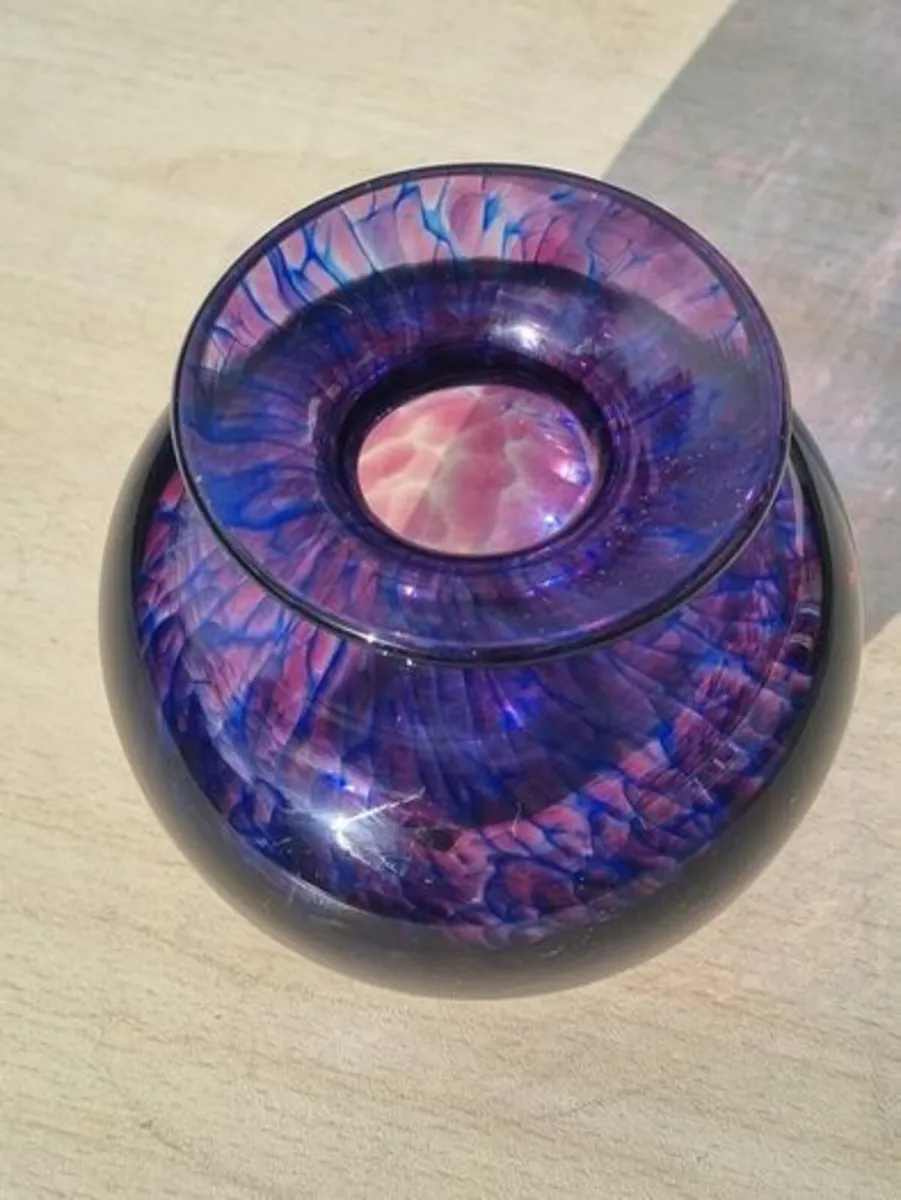 Kerry Glass Heather Globe Vase c1980 - Image 2