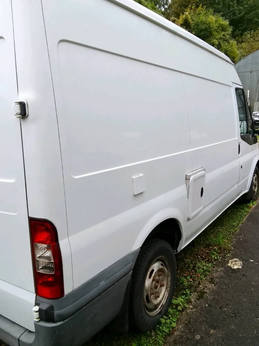 Campervan - Image 4