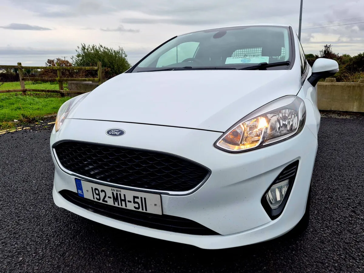 2019  FORD FIESTA 1.5 TDCI 120 2 SEAT VAN - Image 4