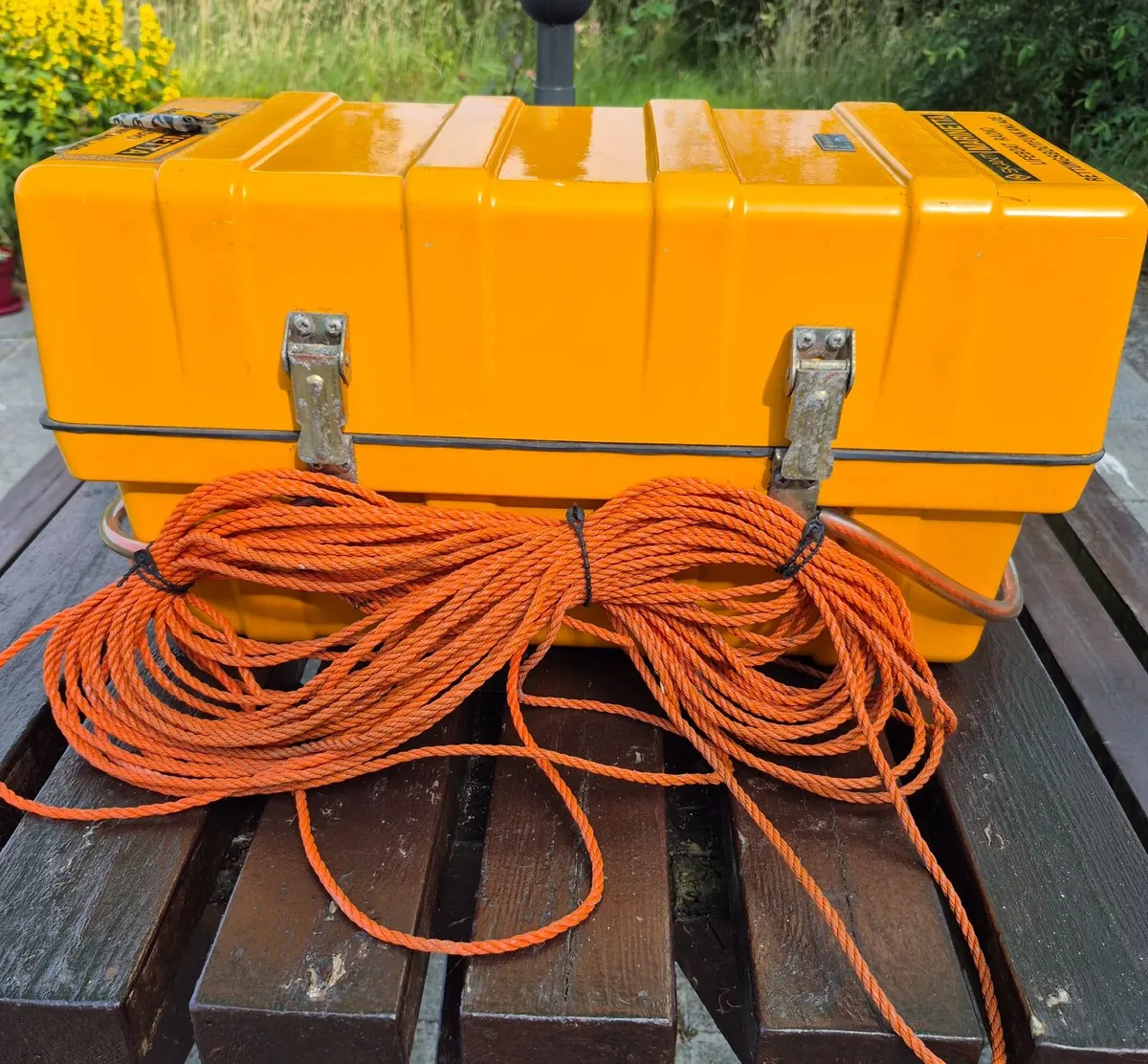 SKANTI MARINETTA TPR1 Wind-Up Survival Radio Kit - Image 4