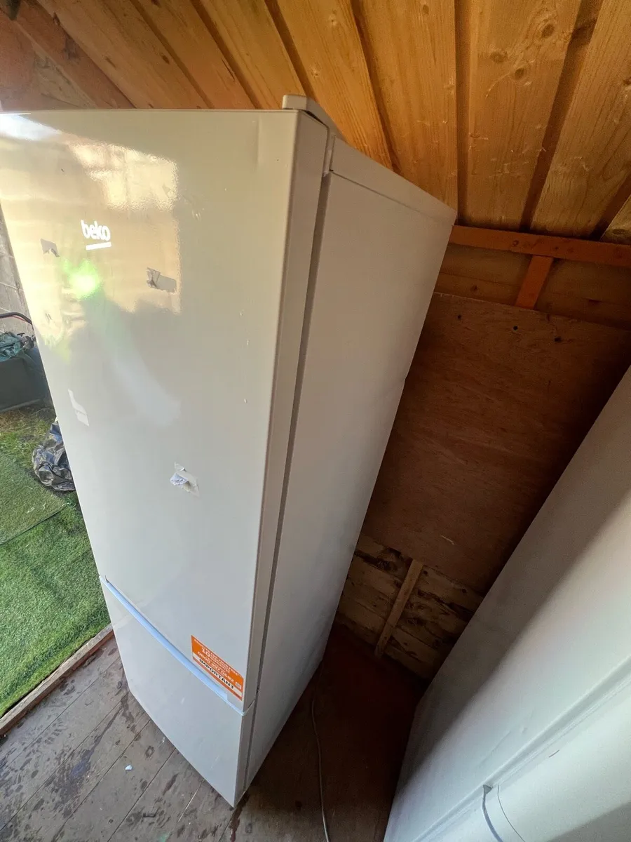Fridge freezer - Image 2