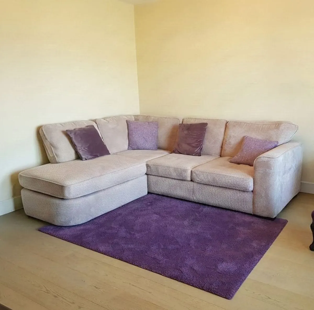 Corner Sofa - Image 1