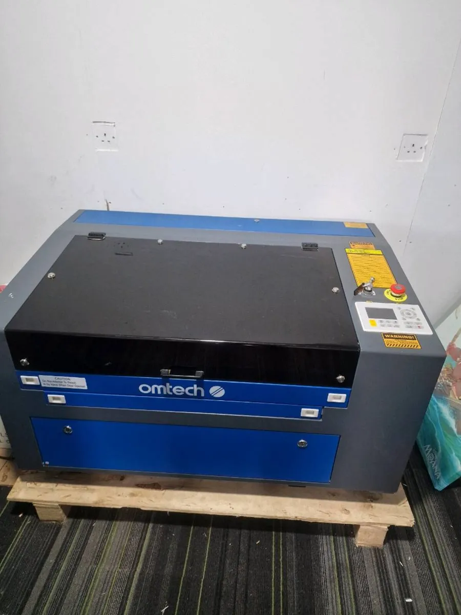 70W CO2 Laser Cutter and Engraver with 750 x 400mm - Image 1