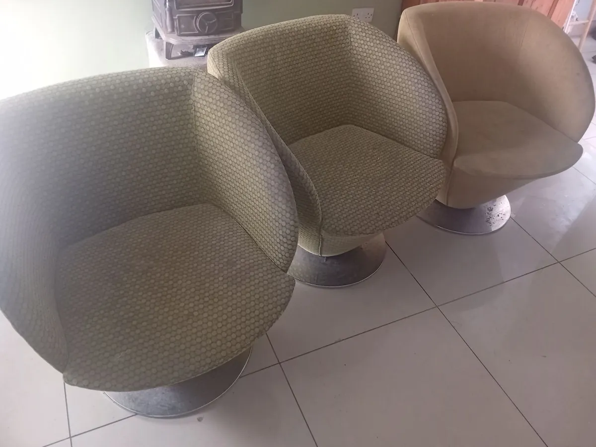Chairs - Image 3