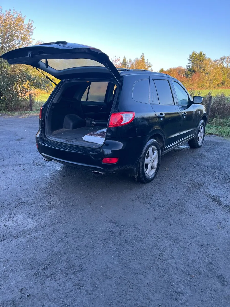 Hyundai Santa Fe - Image 3