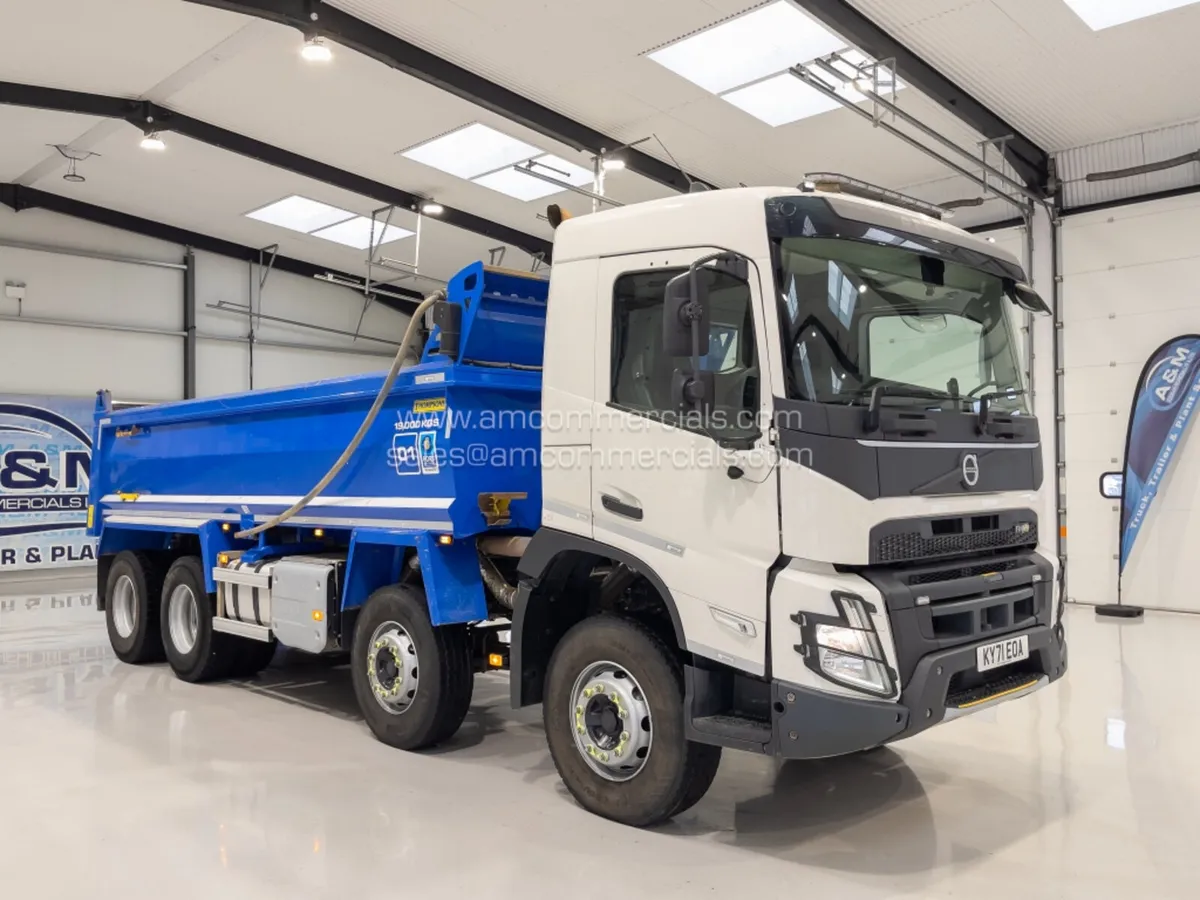 2021 VOLVO FMX 420 TIPPER - Image 1