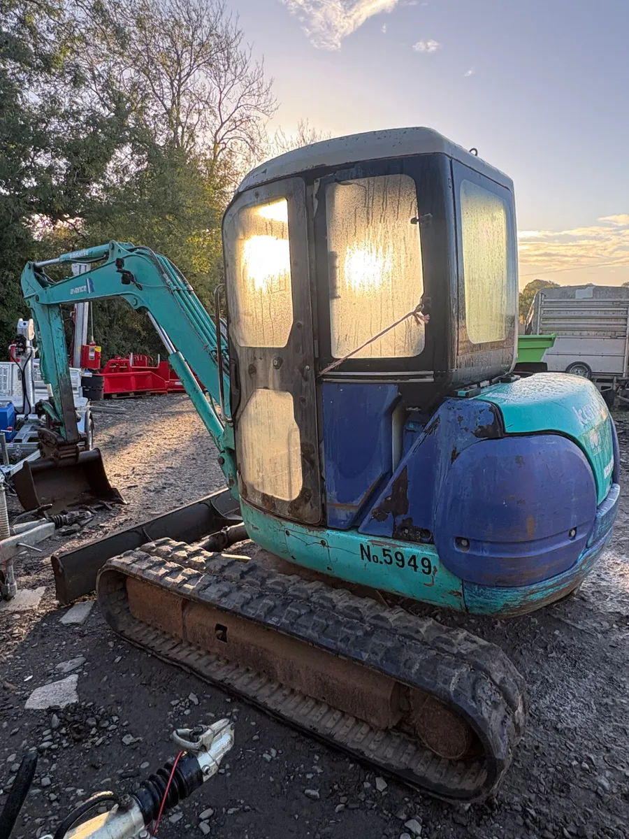 Komatsu PC40R digger - Image 3