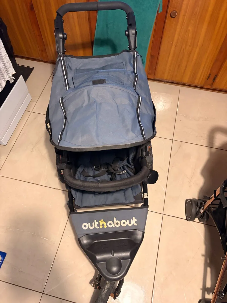 Out n about buggy - Image 2
