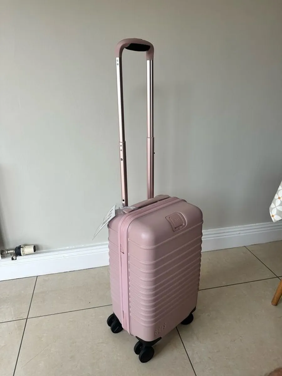 Beis Luggage Roller Carry-On Atlas Pink - Image 3