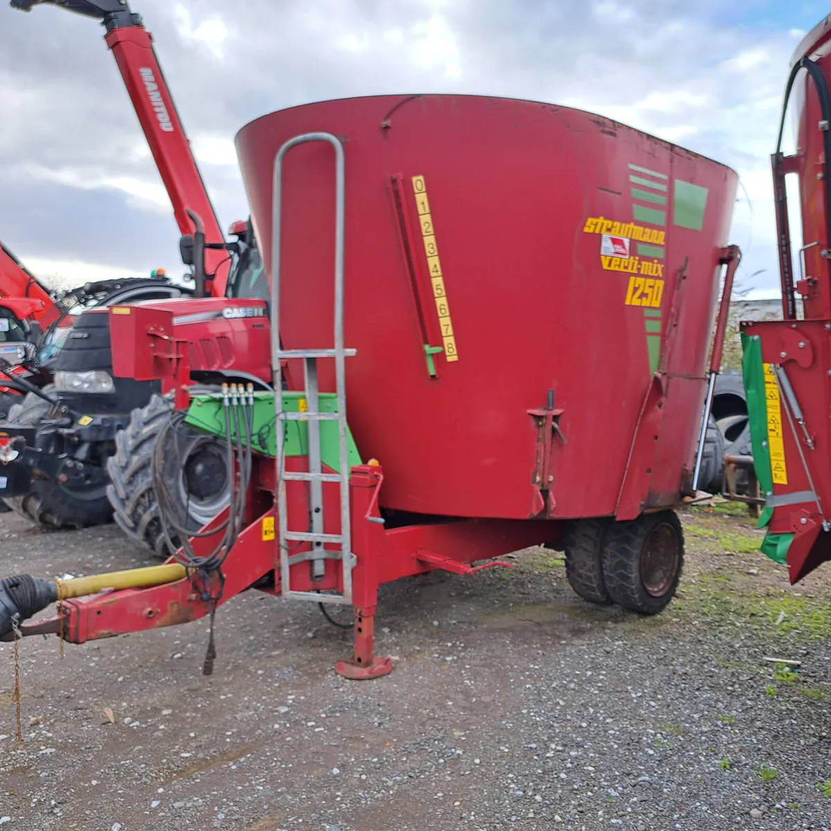 Strautmann 1250 tub feeder - Image 1