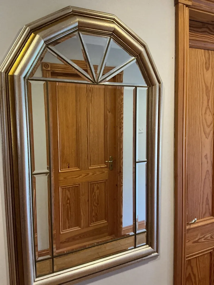 Wall mirror - Image 1