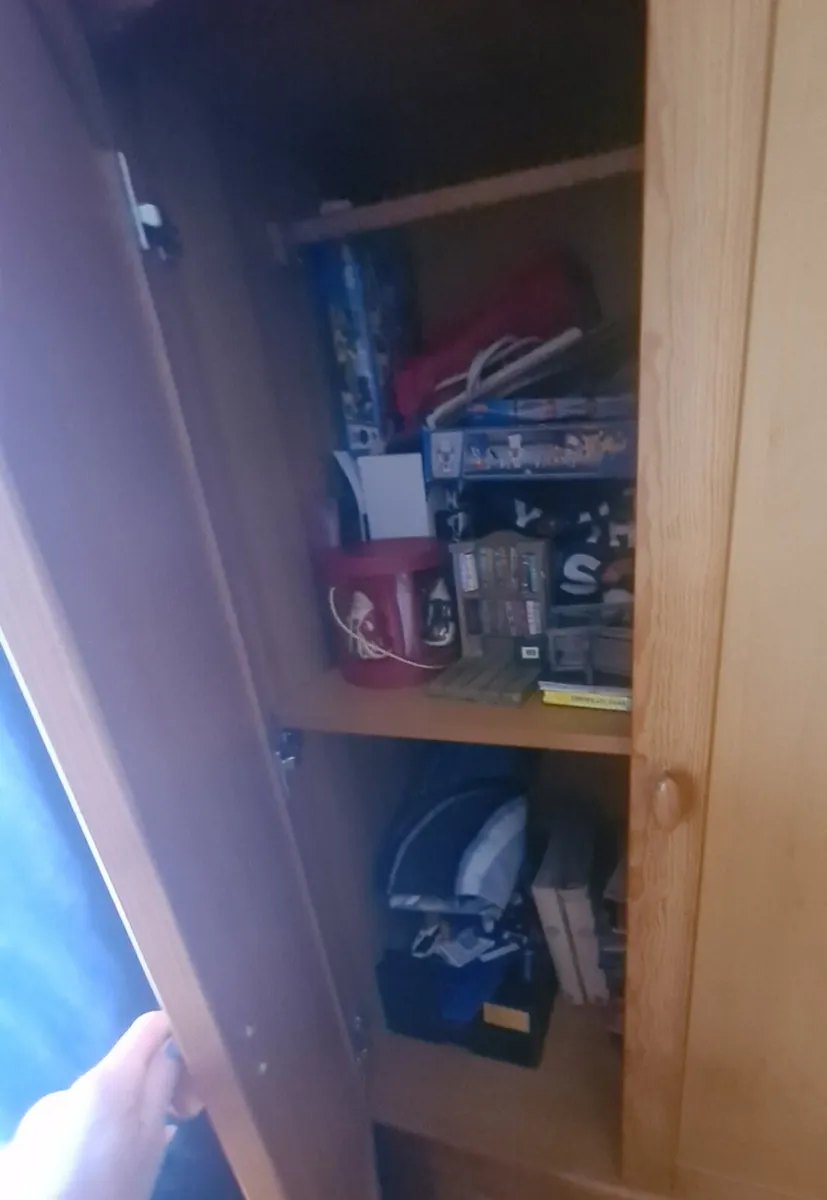 Double wardrobe - Image 3