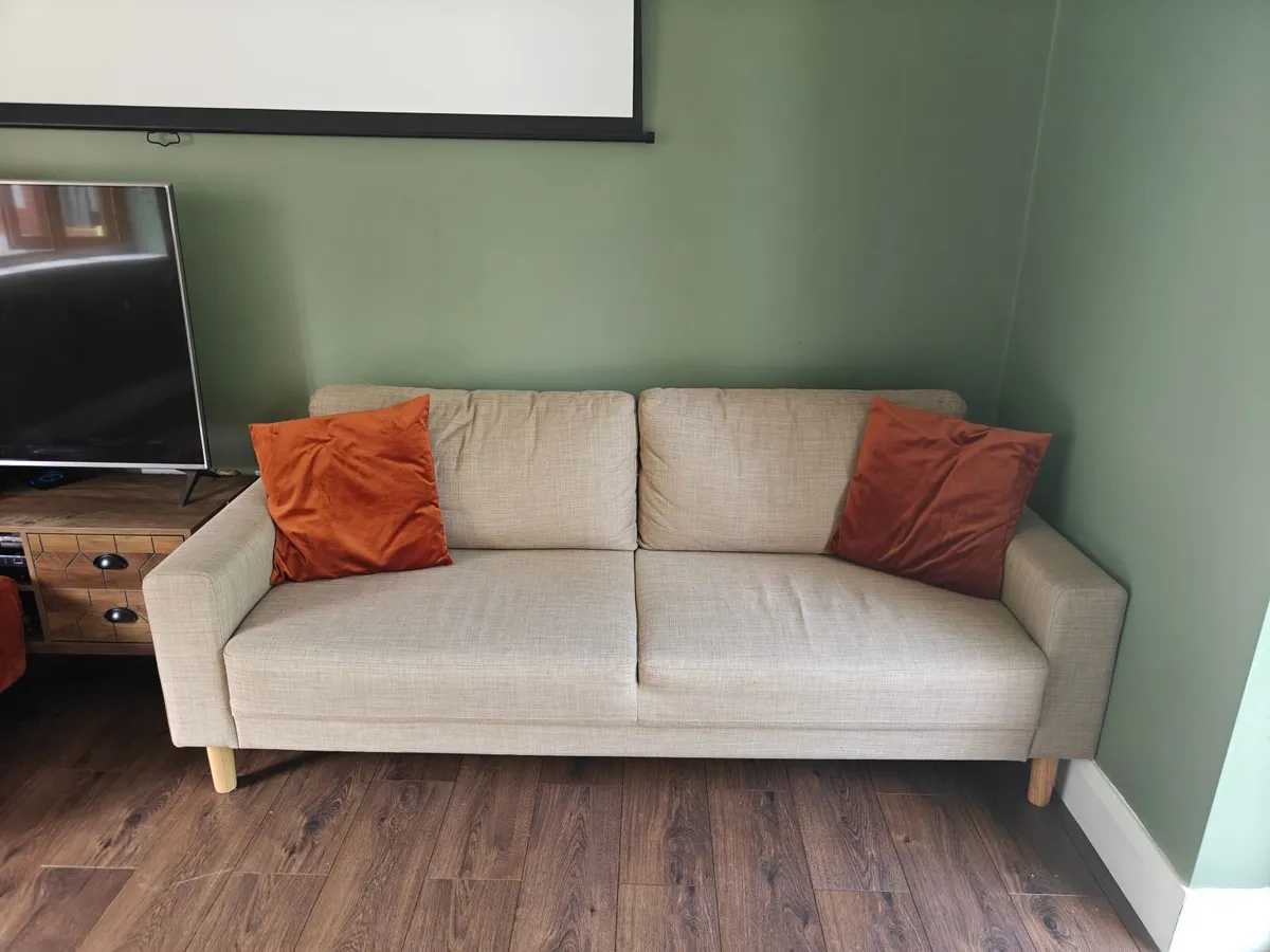Couch - Image 3
