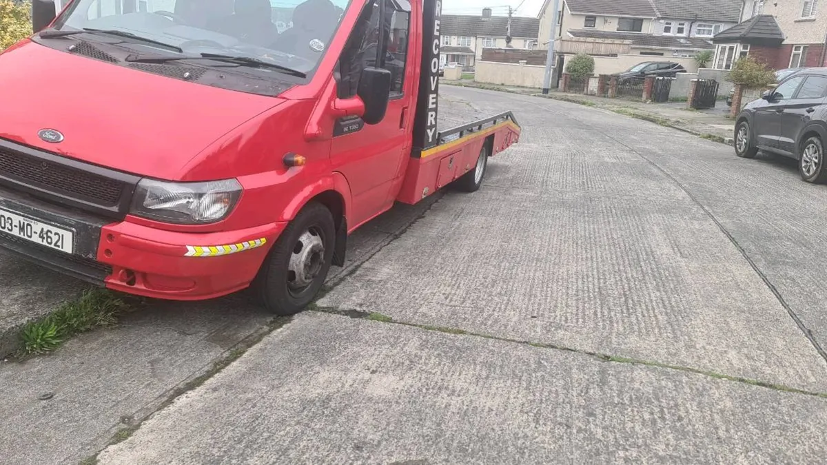 Recuvery truck - Image 2