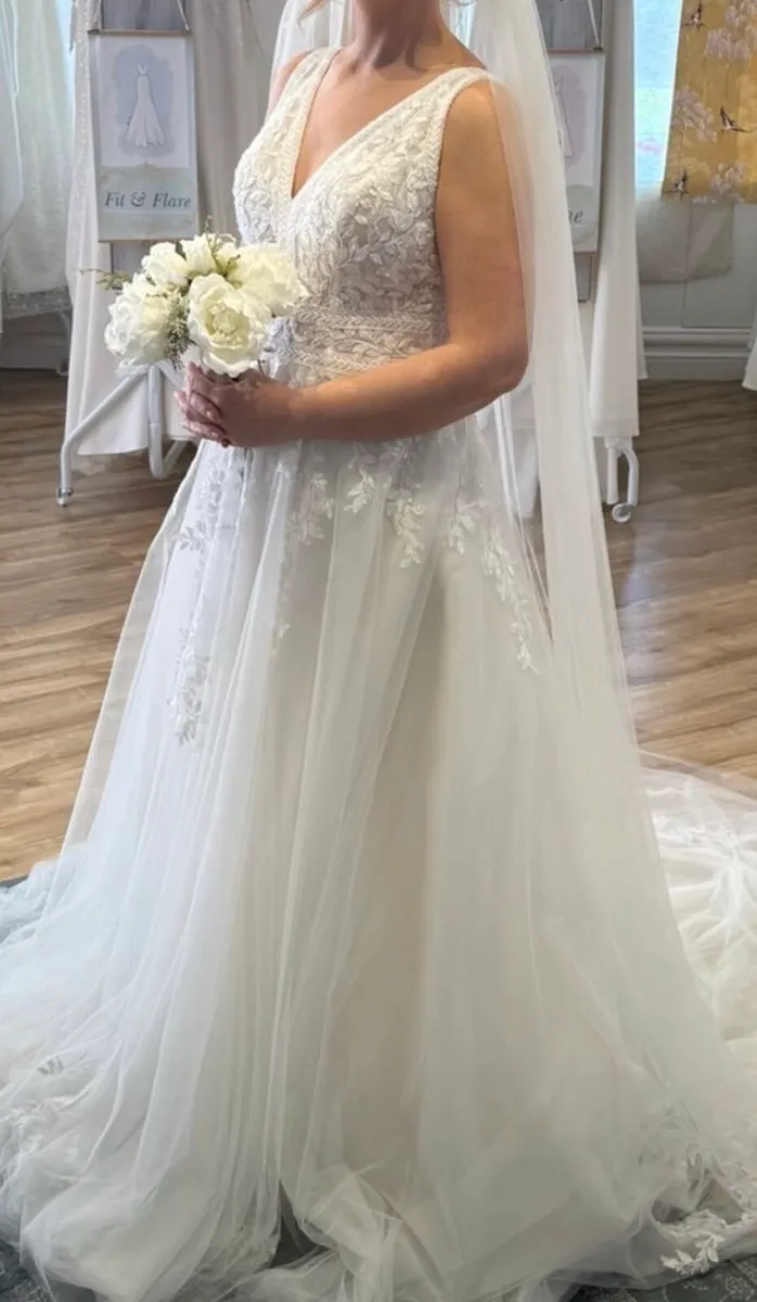 Wedding Dress - Image 4
