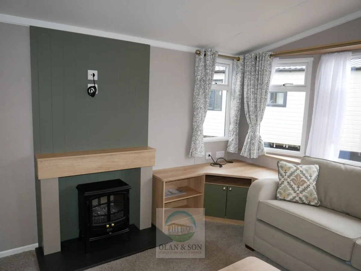2027 Swift Provence 39 x 12/3bed - Image 3