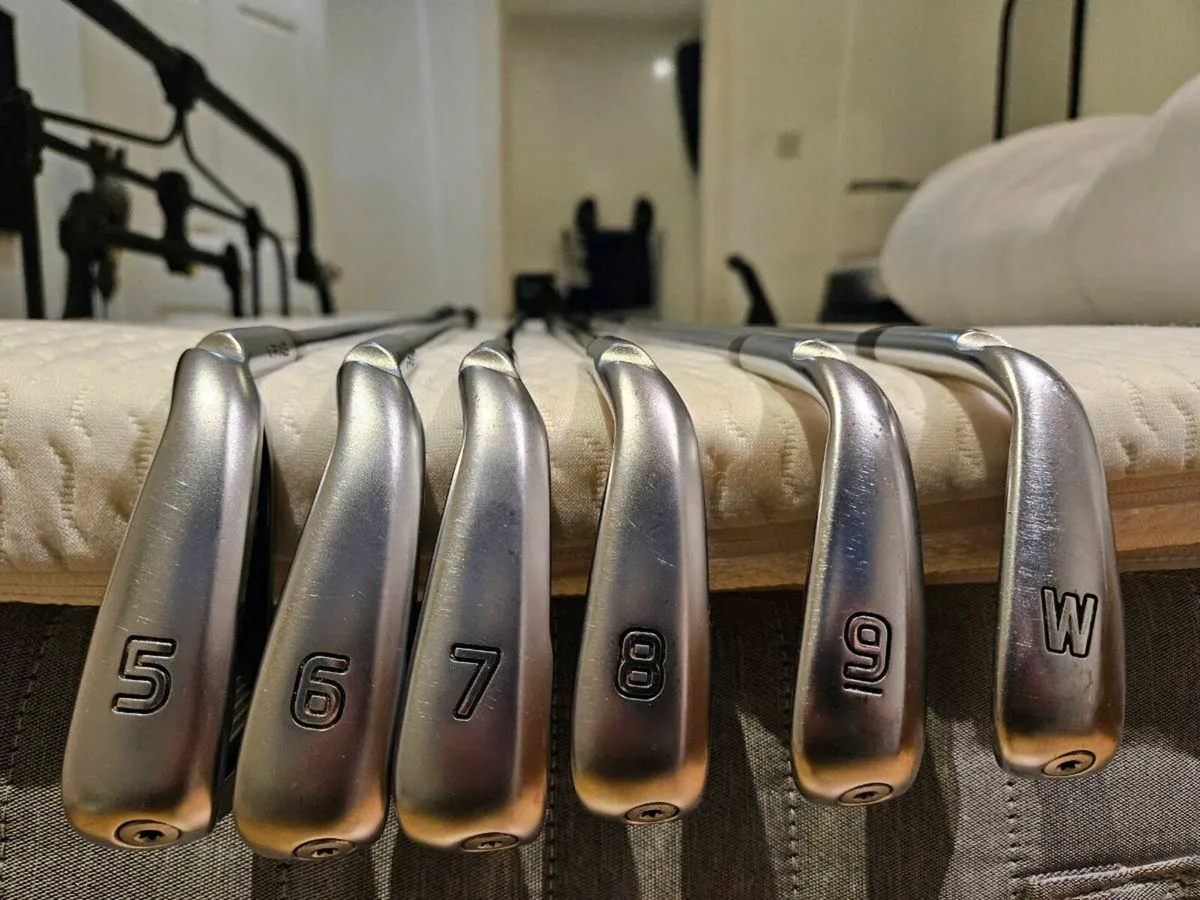 Ping G410 Blue Dot Irons - Image 2