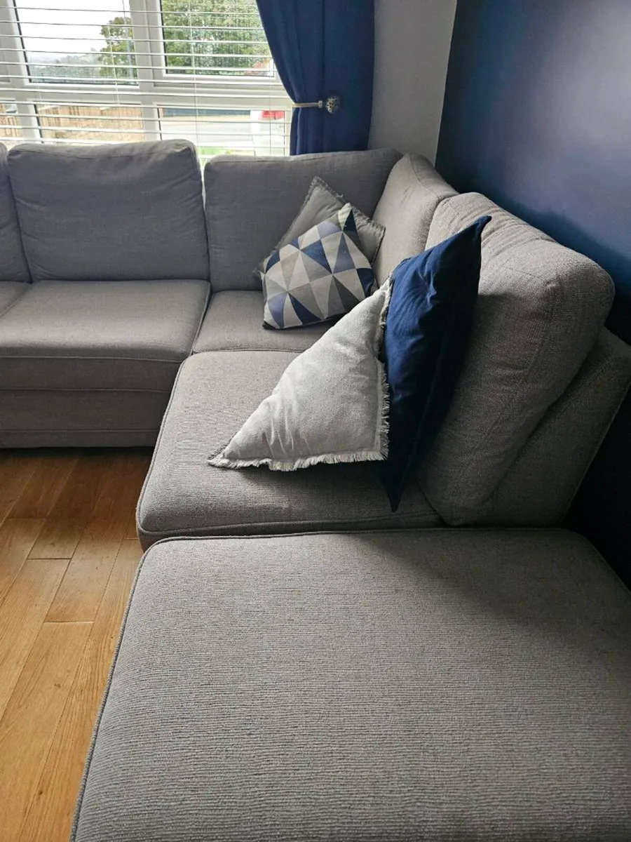 Large corner couch - Image 4