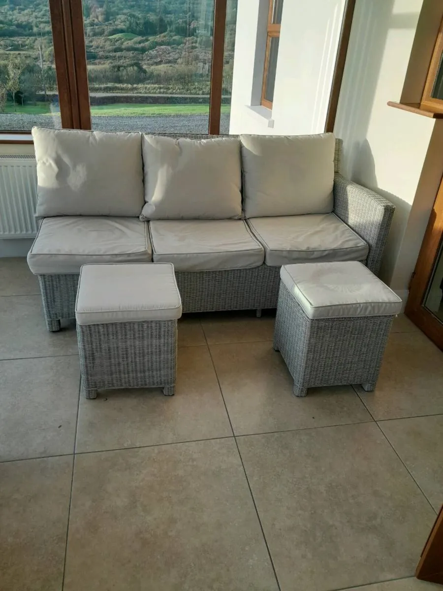 Rattan 3 seatter plus 2 stools - Image 2