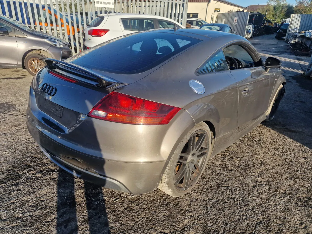 10 AUDI TT  2.0 TDI (CFG) QUATTRO FOR BREAKING - Image 4