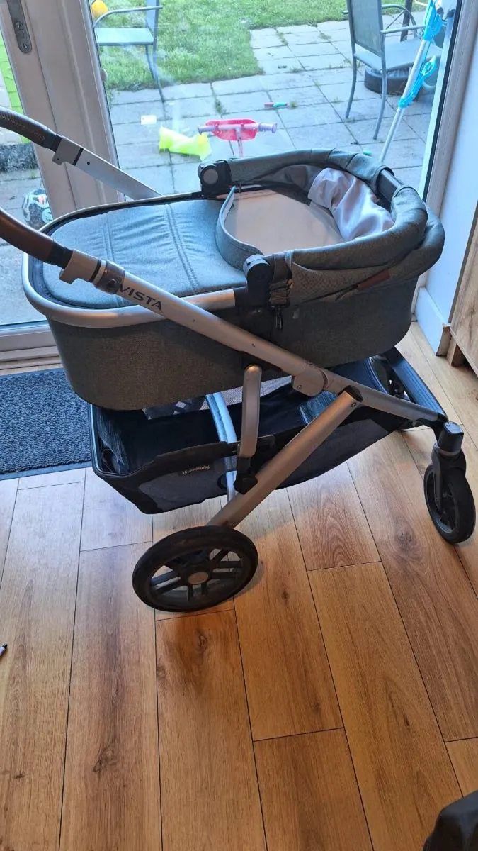 Uppababy vista 2 including foot muff - Image 4