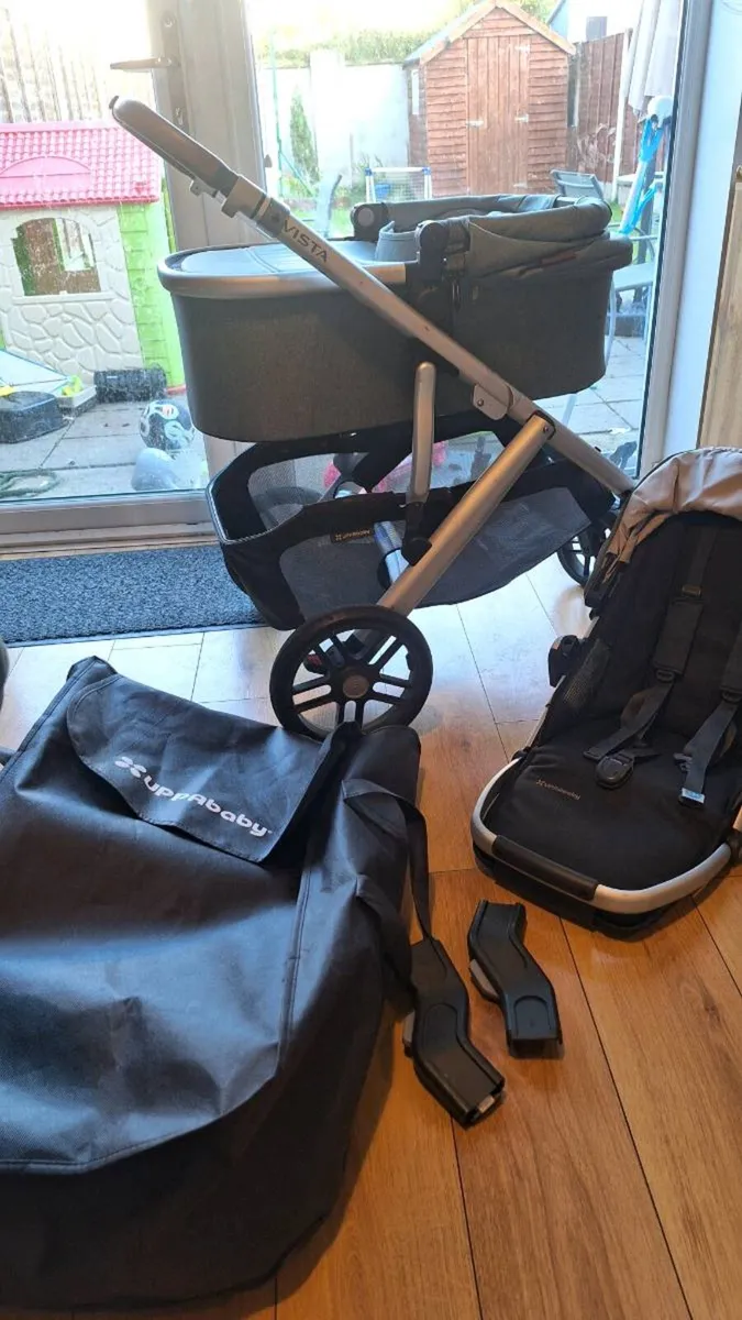Uppababy vista 2 including foot muff - Image 2