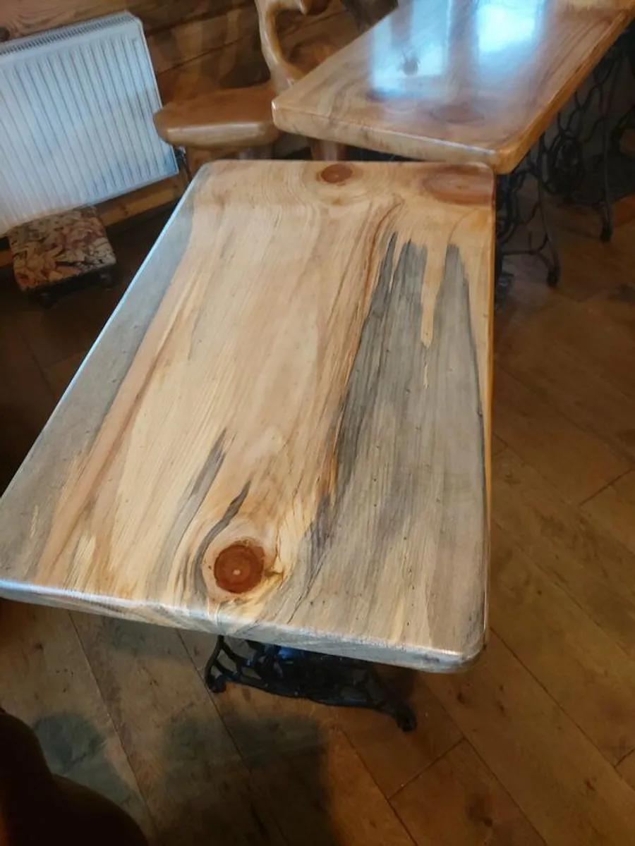 Singer sewing machine table - Image 2