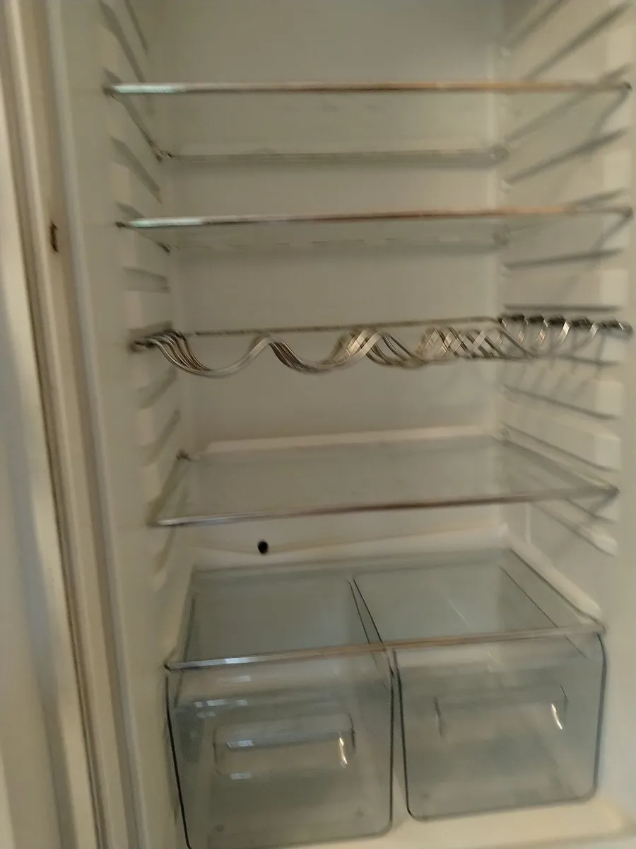Integrated fridge freezer - Image 2