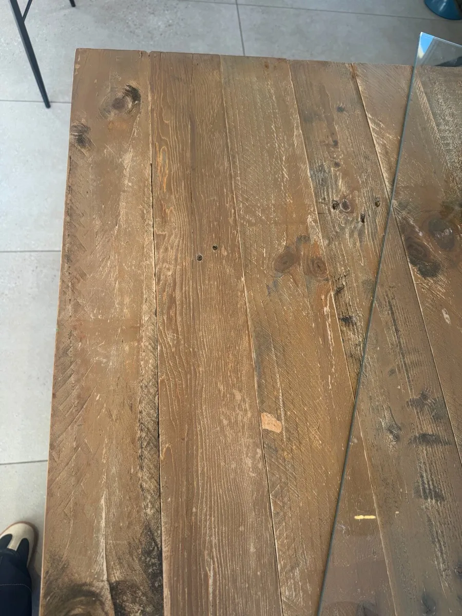 Dining / Kitchen Table - Image 4