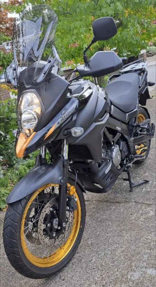 Suzuki V-Strom 650 XT [2025] - Image 3