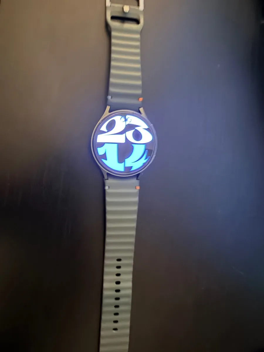Samsung S25 Ultra 256GB (+ Watch 7 & Buds 3 Pro) - Image 4