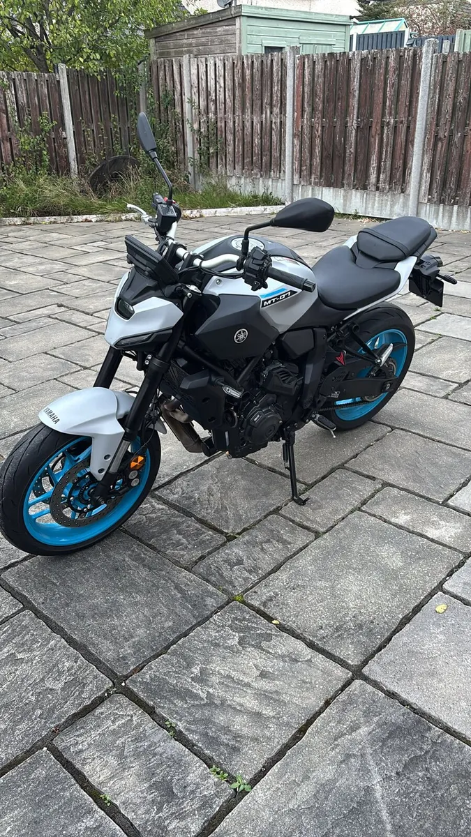 Motorcycle - Image 4