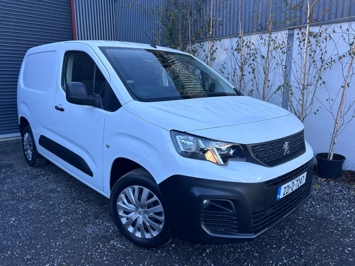 2022 Peugeot Partner ‘Professional- 92km - Image 1