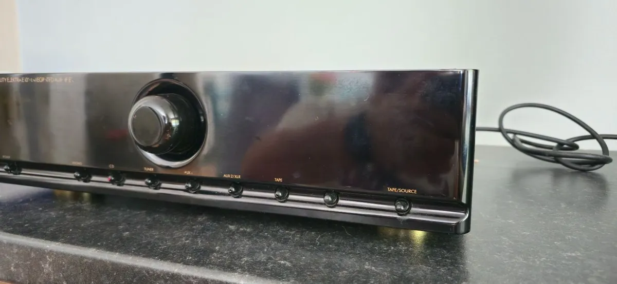 Hi-End ELEKTRA E 100 MUSICAL FIDELITY AMPLIFIER - Image 1