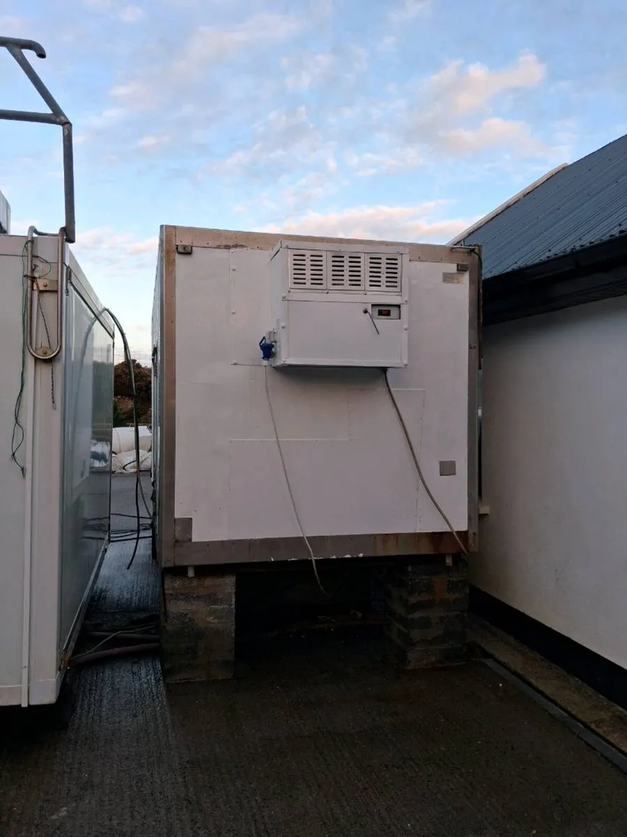 outside fridge chiller container - Image 4