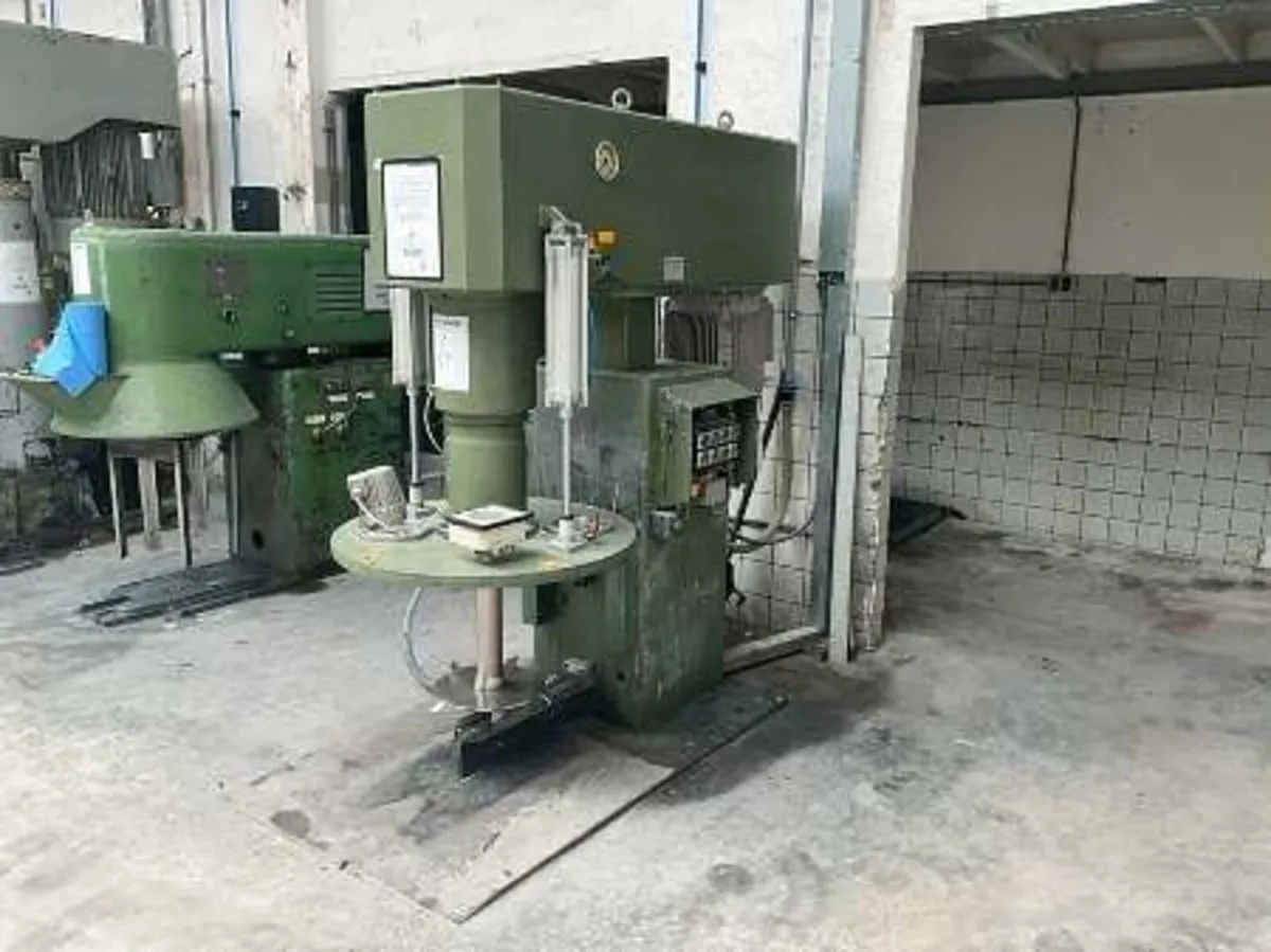 Industrial Vacuum Degassing Unit – Alfred Rickert - Image 1