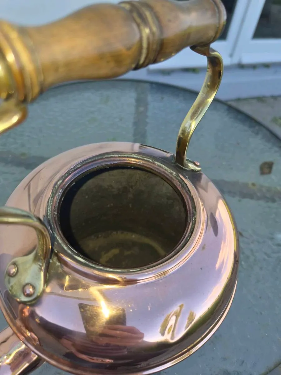 Stunning  copper  kettle - Image 4