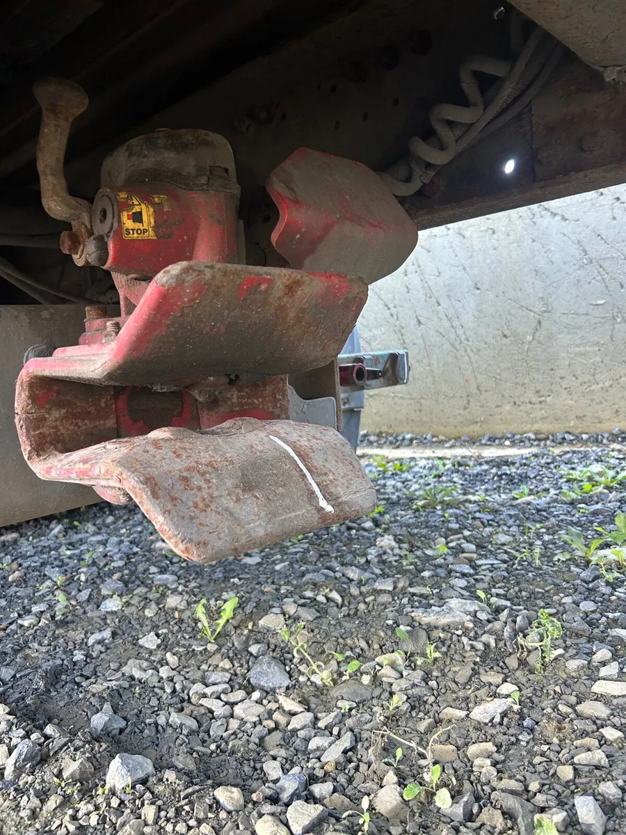 MAN Walking Floor Rigid with crane - Image 4
