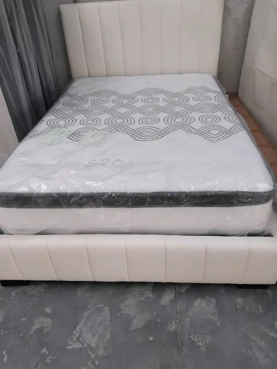 Beds and mattresses - Image 4
