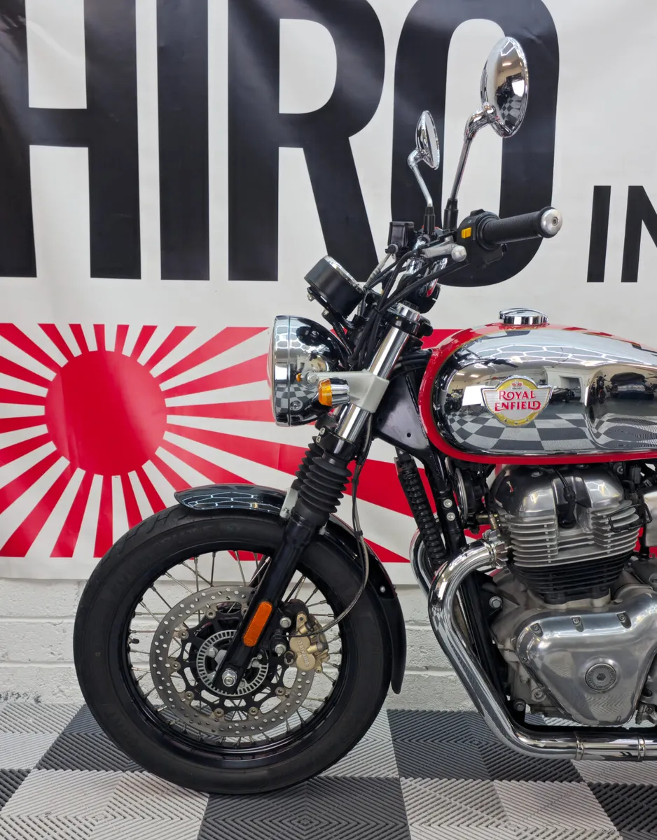 252 Royal Enfield Interceptor 650 - Image 2