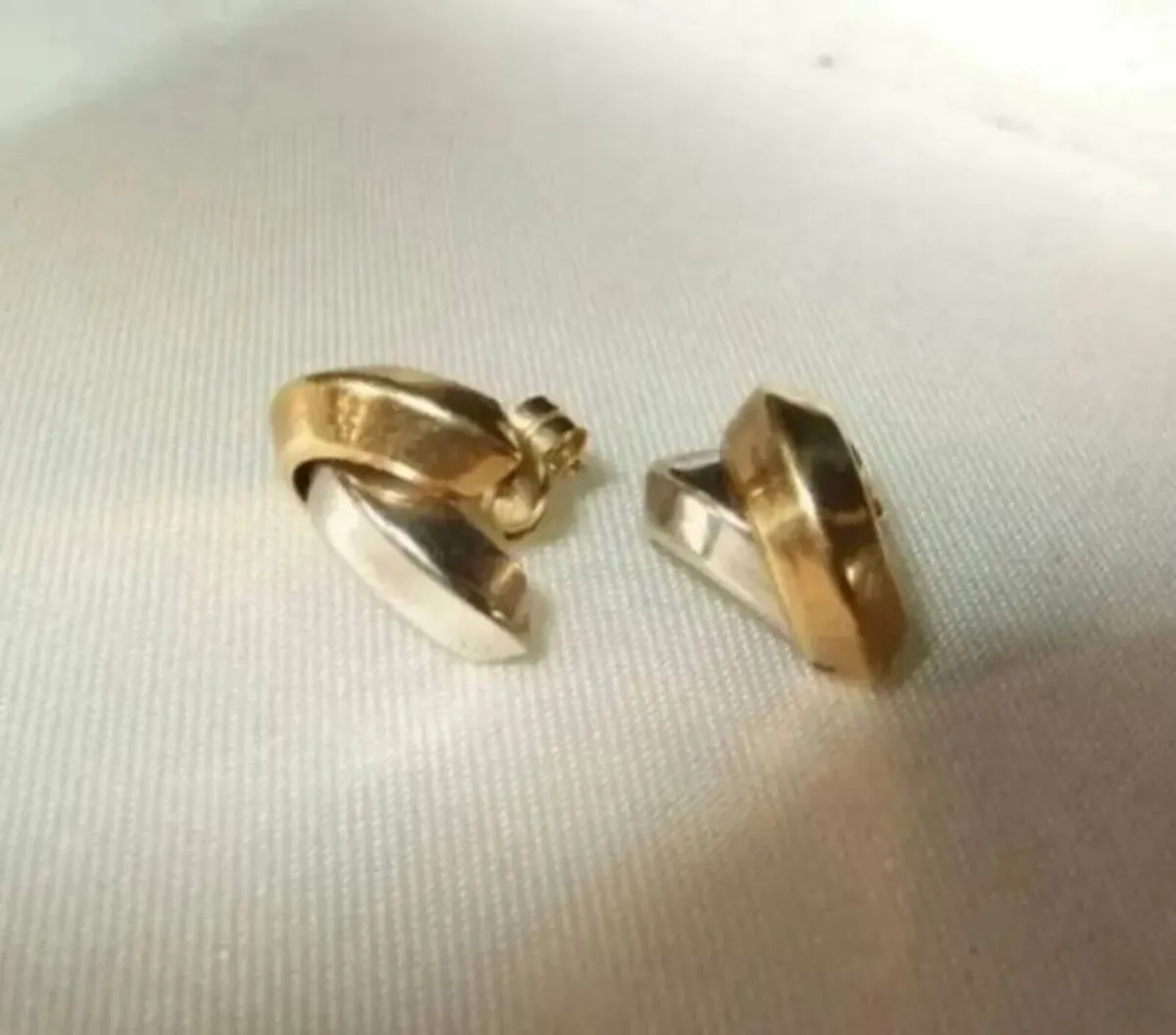 Vintage Hallmarked 9ct White/Yellow Gold Earrings - Image 3