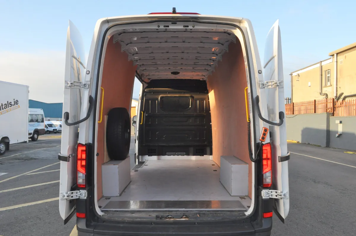 Volkswagen Crafter LWB & Tail Lift - Image 2